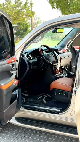 2013 Lexus LX-SERIES — фото 4