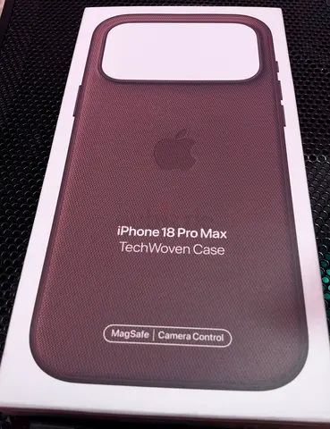 Original Apple iPhone 18 Pro Max TechWoven Case – Burgundy | Like New