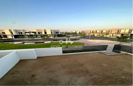 Green, Calm & Spacious | Ready to Move in | 4 BR + Maid's