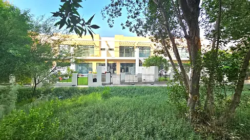 Beautiful Home | Spacious Layout | Vacant Now