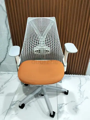 Herman Miller Sayle chair for selling.comfirtable for long time sitting