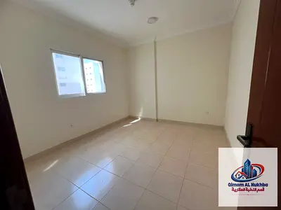 غرفه صاله مع موزع القليعه مساحه ممتازه تشطيبات سوبر لوكس مطبخ كبير مرتب حمام لوكس تكييف غاز مركزي كميرات مراقبه علي مدار اليوم قريب من جميع الخدمات صي