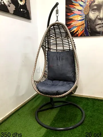 Hanging egg chair with Dark grey cushions