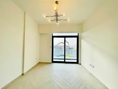 Pool View 1BR | Modern Finishes | Luxury Furnished