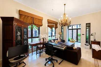 Private Huge Garden | VOT | Burj Khalifa View