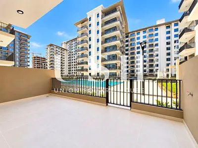Exclusive | Podium Level | Direct Access to Pool