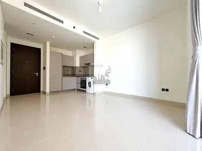 Unfurnished | Bright and Modern | Prime Location