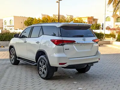 صورة مصغرة 13 لـ 2021 Toyota FORTUNER