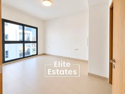 Spacious Home | Pool, Balcony & Parking