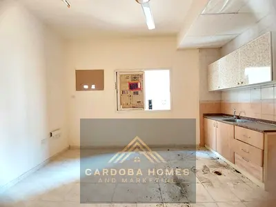 Spacious studio available with window ac end gas bechlers building near to Rolla mall only for bech
