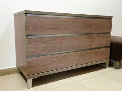 3-Drawer Wooden Dresser / Chest / Cabinet in Light Oak Finish