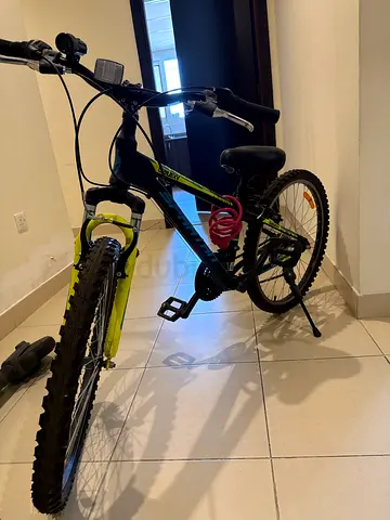 Used children's mountain bike - good condition, front suspension