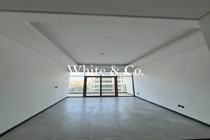 PREMIUM VIEWS | LOW LEVEL | PRIME LOCATION