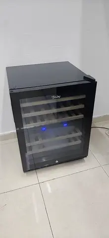 🍷 TERIM WINE COOLER FOR SALE Premium Terim Wine Cooler in elegant black glass finish. ✨