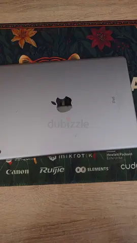Apple iPad (Silver)