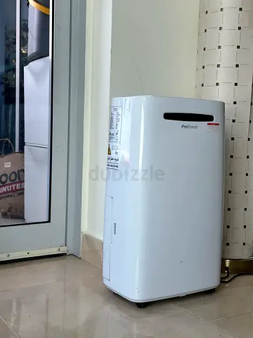 Portable Dehumidifier / Air Purifier - White, Good Working Condition