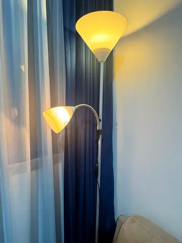 2-in-1 Floor Lamp / Uplighter with Flexible Reading Light