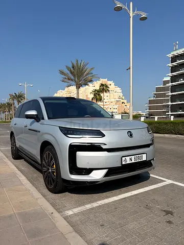 2025 Denza N9 Flagship - Chinese Specs | Like New, Full Options