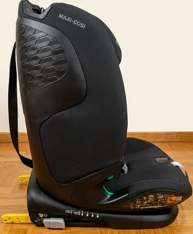 Titan pro I size by maxi cosi