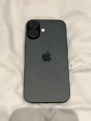 Used iPhone 17 (Black) - Good Condition 256GB