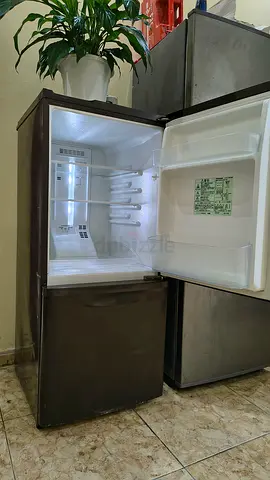 Panasonic NR-B146W is a compact, discontinued 2-door personal refrigerator