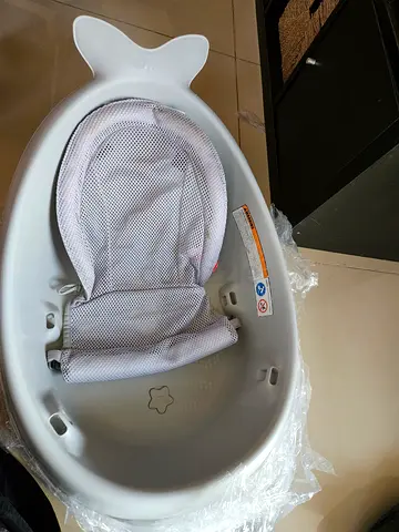 Skip hop Moby smart sling 3 stage tub - gently used