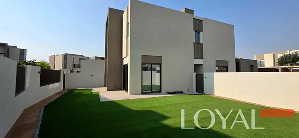 Single Row | Landscaped | Ready to Move