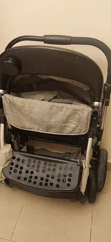 Lightly used baby stroller / pram in good condition