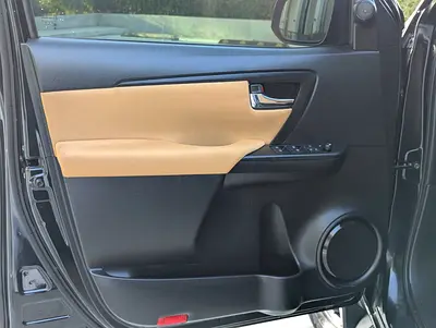 صورة مصغرة 11 لـ 2016 Toyota FORTUNER