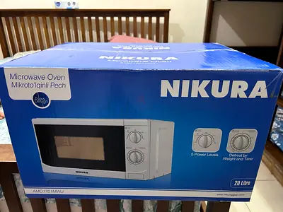 Nikura 20L Microwave Oven - 5 Power Levels, Mechanical Controls (New in Box)