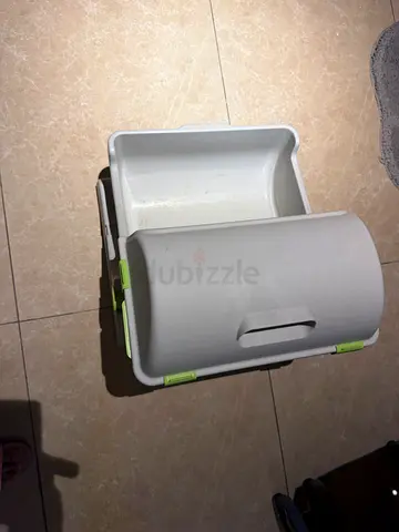 Litter box