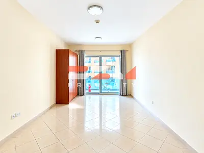 SPACIOUS LAYOUT | READY TO MOVE IN | LOWER FLOOR