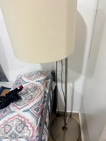 Floor Lamp in Very Good Condition