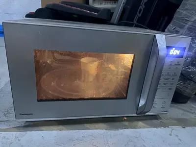 Panasonic countertop microwave oven - used, working condition