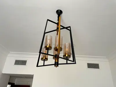 Modern geometric ceiling chandelier with brass accents - Excellent condition