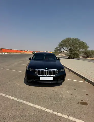 2024 BMW 5-Series 520i  GCC Specs