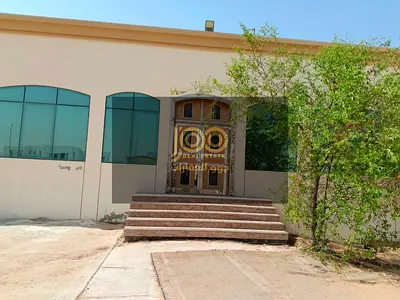 الموقع أم القيوين منطقة السلمة  نوع العقار فيلا مستقلة  عدد الغرف 3 غرف نوم ماستر  حوش كبير وواسع