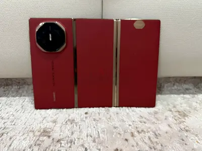 Huawei mate XT ultimate design