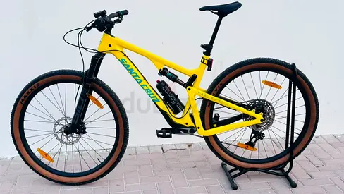 Santa Cruz Carbon XL Full Suspension Mountain Bike - 29" Wheels, sram fix electronic drivetrain