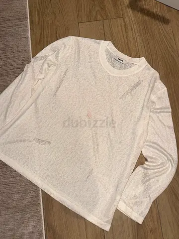 White lightweight long-sleeve top - size S