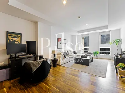 Unfurnished 3BR | High Floor | Courtyard View