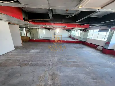 WELL-LOCATED RETAIL UNIT | BUSY NAIF MARKET