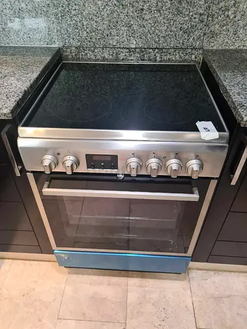 Whirlpool 4 rings Electric Ceramic Cocker Size 90cm