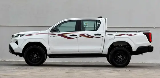 2027 Toyota HILUX — фото 4