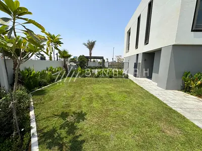 4BR + Maid | Huge Layout | Vacant | Semi Furnished