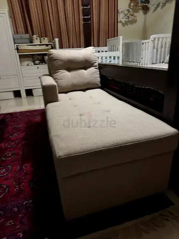 Beige chaise lounge / daybed in good condition - custom made