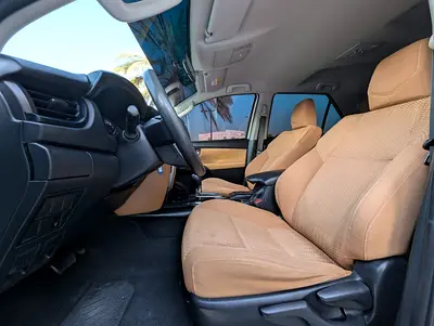 2021 Toyota FORTUNER photo 6