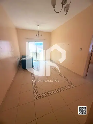 شقة متميزة غرفة وصالة (صالة منفصلة + مساحة كبيرة + تكييف مركزي) للإيجار السنوي في النعيمية - شارع الملك فيصل (أمام إسطنبول مباشرة) فرصة سكنية عائلية ر