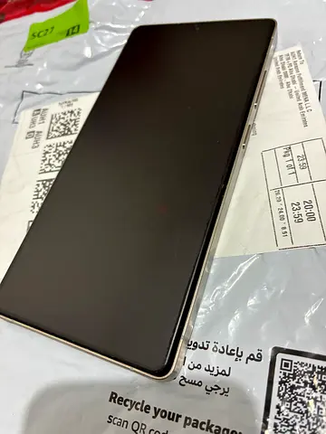 Used Samsung Galaxy phone - good condition, screen working