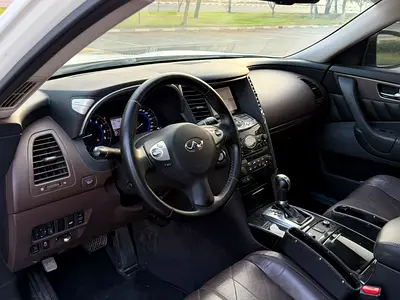 صورة مصغرة 13 لـ 2015 Infiniti QX70